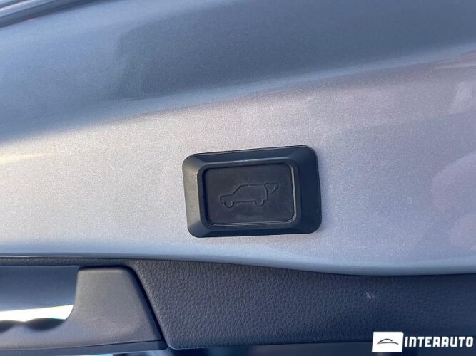 Toyota Rav-4 40 interauto-car