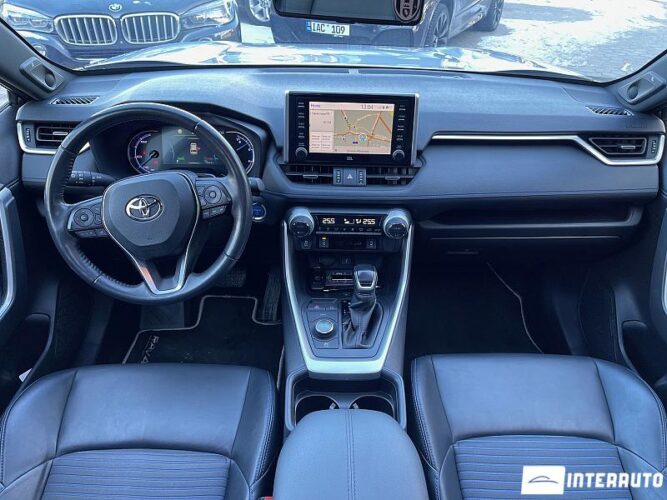 Toyota Rav-4 43 interauto-car