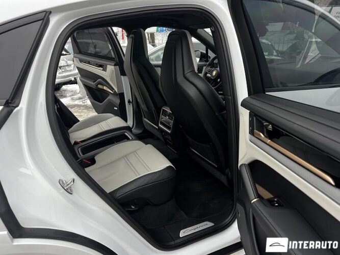 porsche Cayenne E-Hybrid Coupe 2024