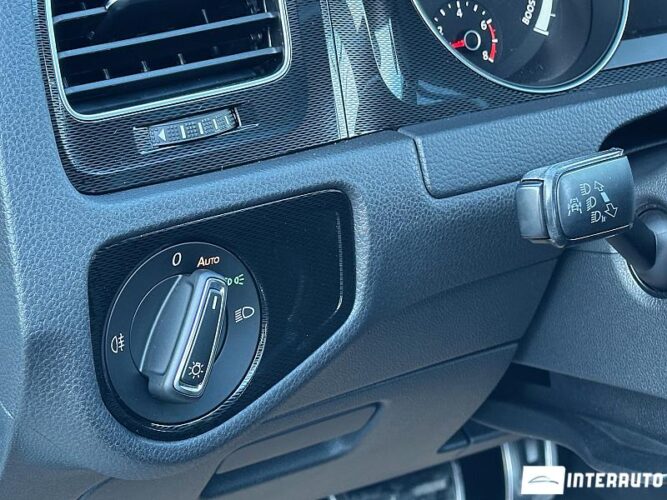 Volkswagen Golf GTE 51 interauto-car