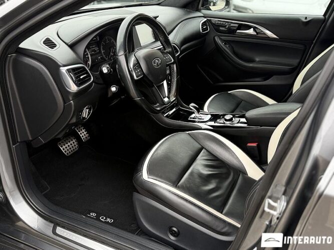 infiniti Q30 2019