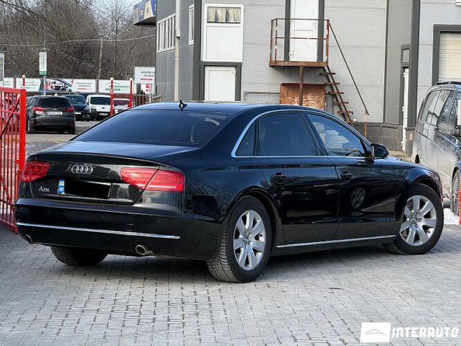 Audi A8 35 interauto-car