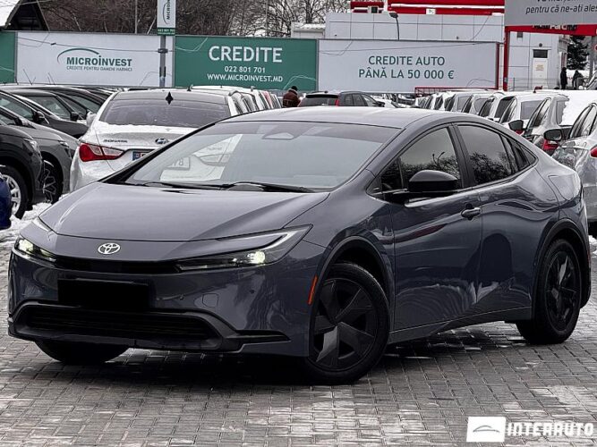 Toyota Prius 2023 doar la InterAuto