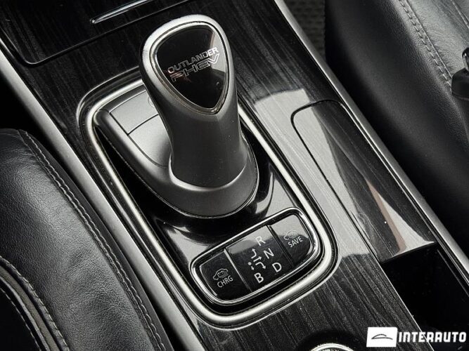 mitsubishi Outlander 2016