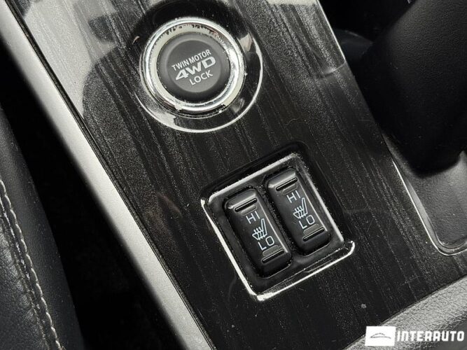 mitsubishi Outlander 2016