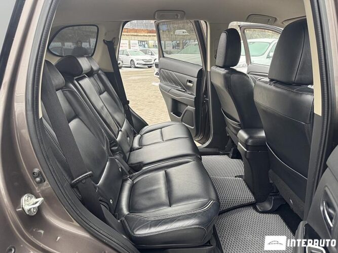 mitsubishi Outlander 2016