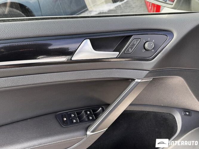 Volkswagen Golf GTE 41 volkswagen Golf GTE 2015