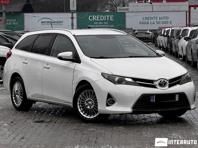 toyota Auris 2013