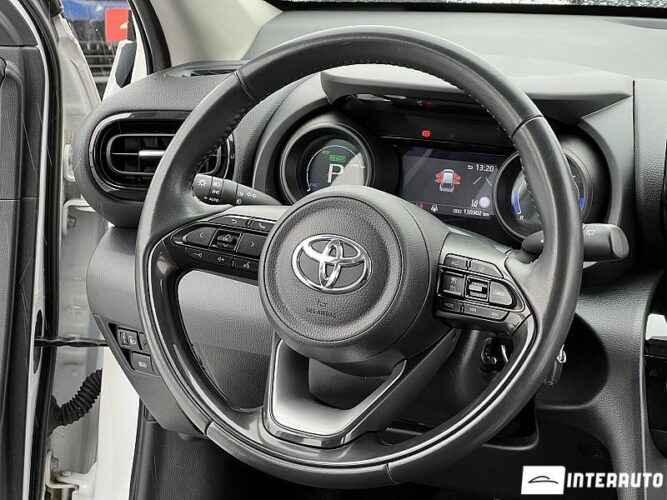 Toyota Yaris Cross 36 toyota Yaris Cross 2022