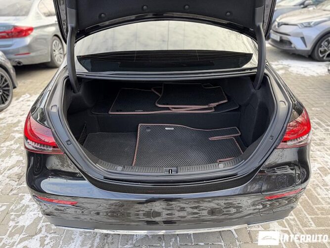 mercedes E 300e 2021