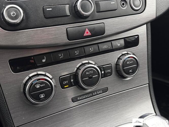 Volkswagen Passat 40 volkswagen Passat 2012