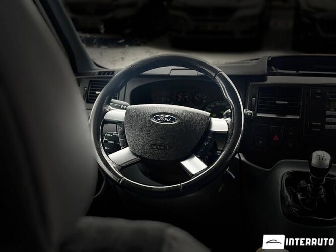 ford Transit 2012