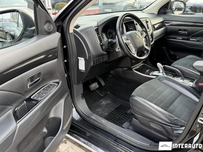 mitsubishi Outlander 2015