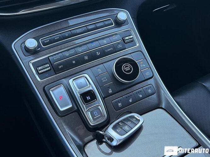 hyundai Santa Fe 2020