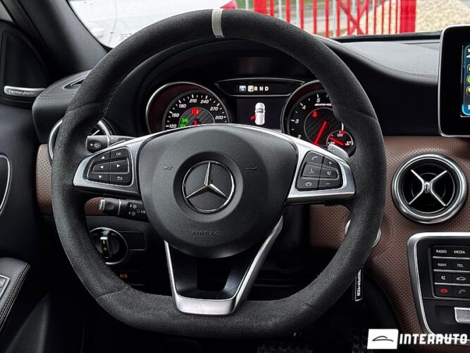 mercedes A 45 AMG 2018
