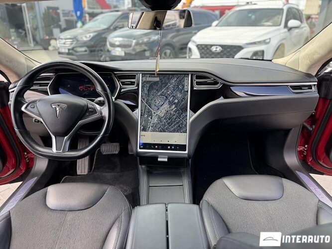 tesla Model S 2015