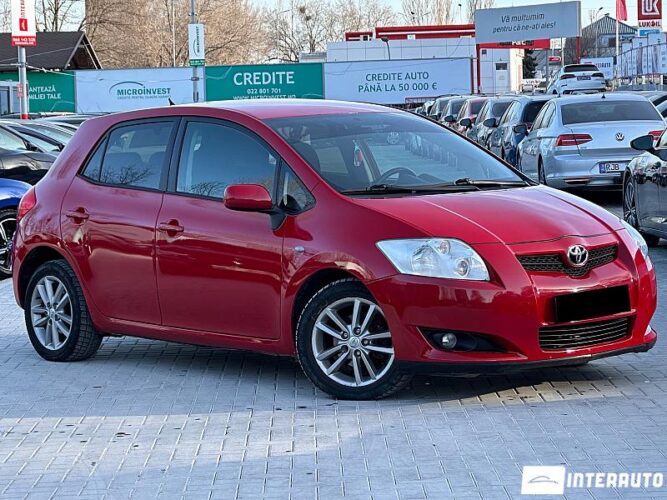 Toyota Auris 2007 doar la InterAuto