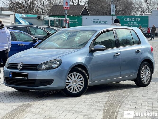 Volkswagen Golf 2009 doar la InterAuto