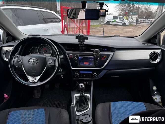 toyota Auris 2013