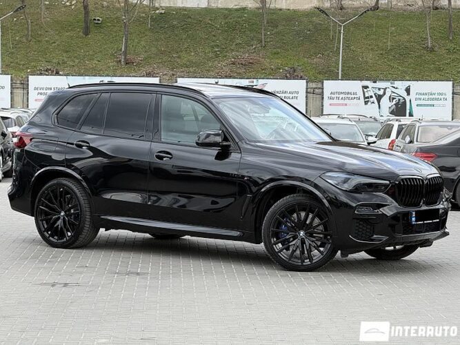 BMW X5 4.5e 2021 doar la InterAuto