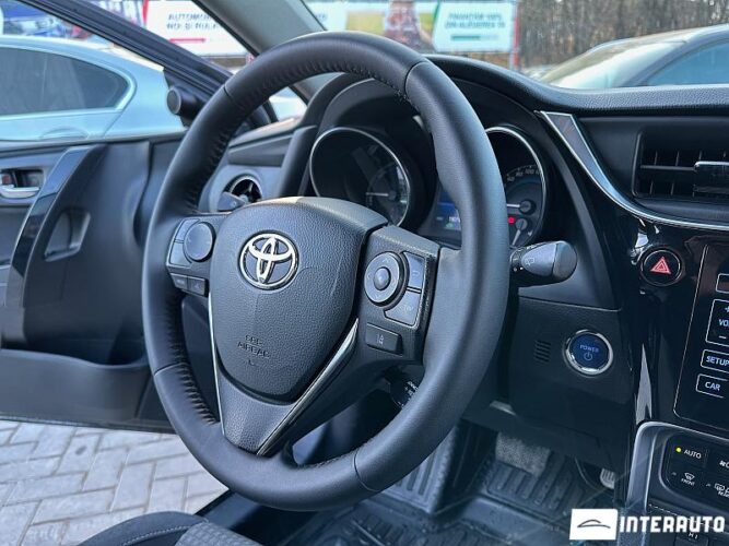 toyota Auris 2018