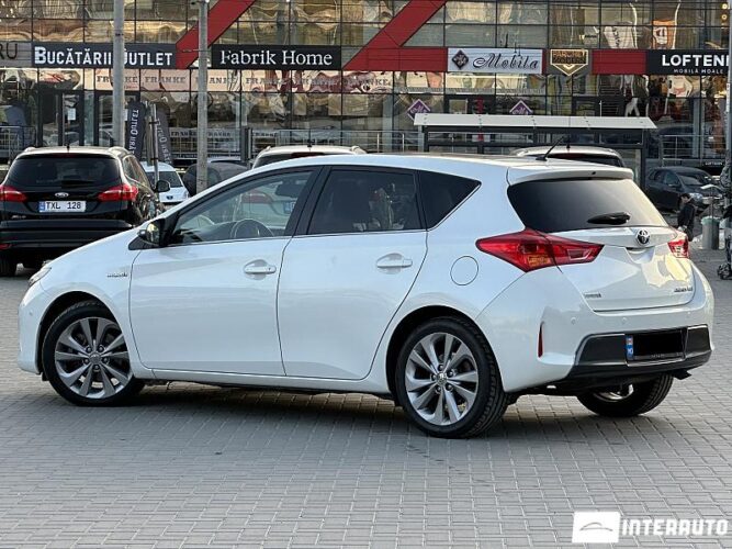 toyota Auris 2013