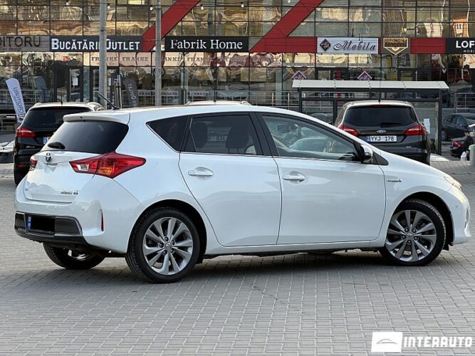 toyota Auris 2013