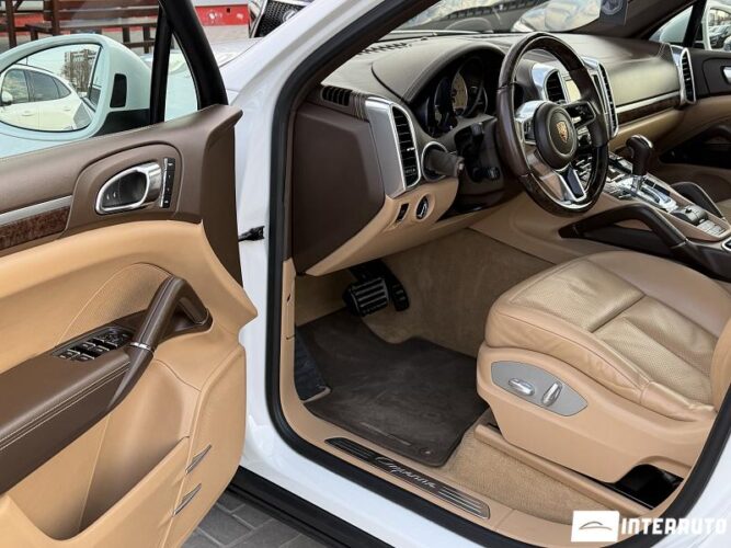 porsche Cayenne 2015