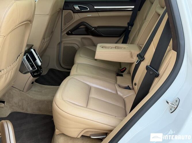 porsche Cayenne 2015