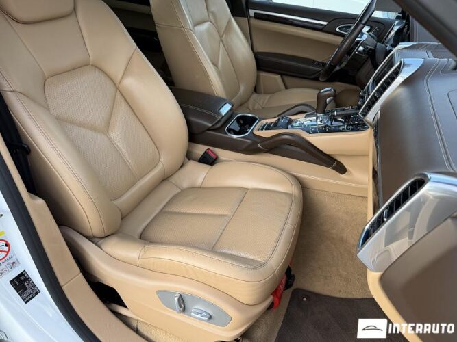 porsche Cayenne 2015