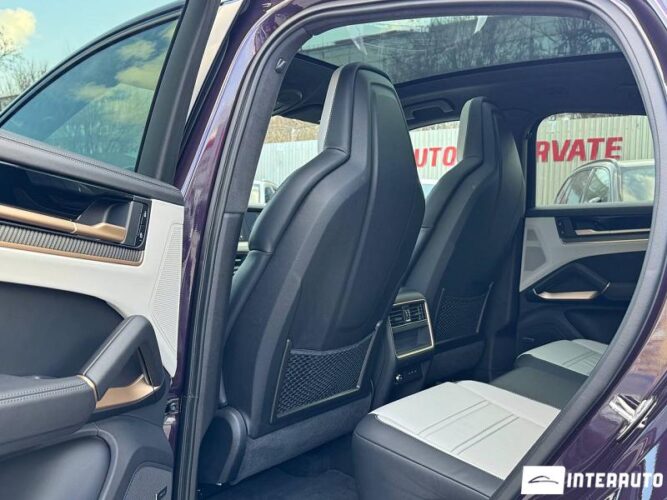 porsche Cayenne E-Hybrid Coupe 2024