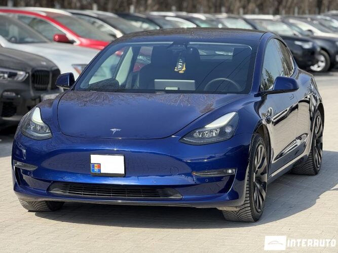 Tesla Model 3 2021 doar la InterAuto