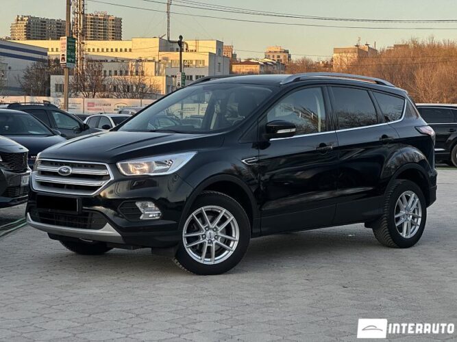 Ford Kuga 2018 doar la InterAuto