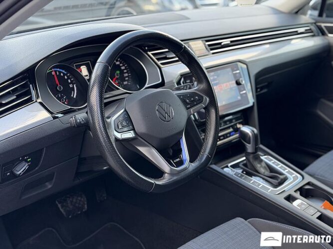 volkswagen Passat GTE 2021