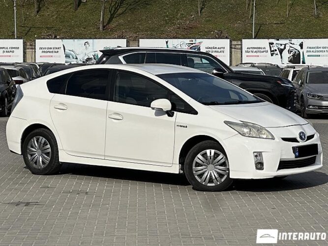Toyota Prius 2010 doar la InterAuto