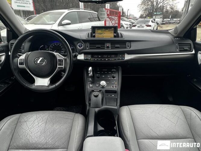 lexus CT 200h 2011