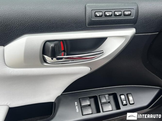 lexus CT 200h 2011