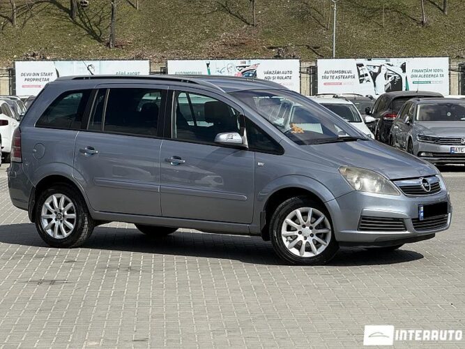 Opel Zafira 2006 doar la InterAuto