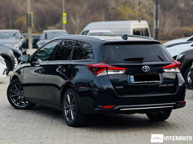 toyota Auris 2015
