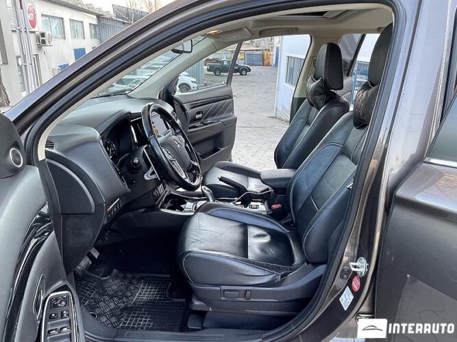 mitsubishi Outlander 2015