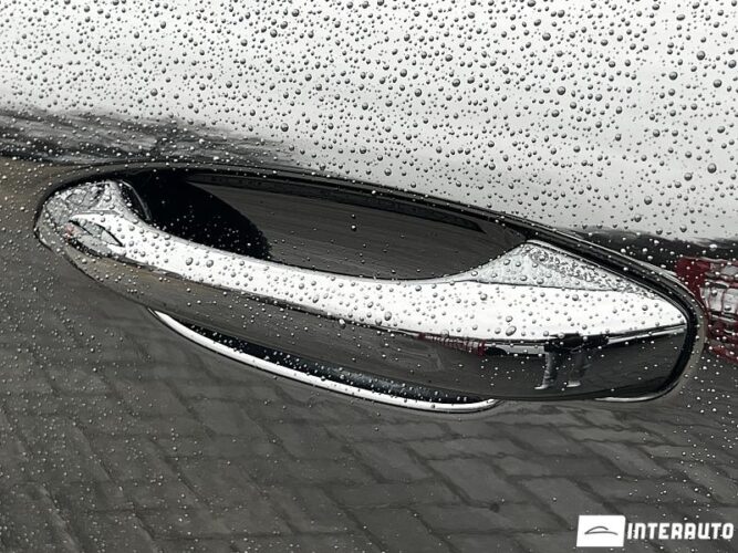 Porsche Macan 2018 doar la InterAuto