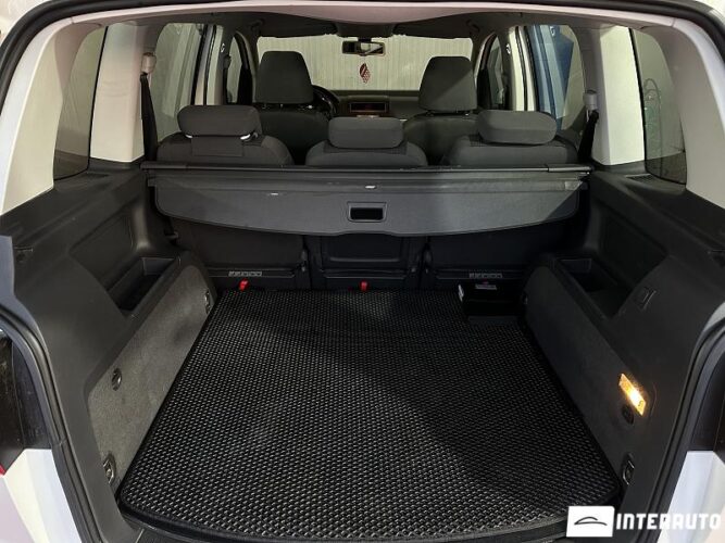 volkswagen Touran 2011