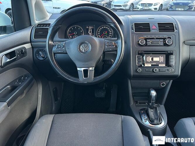volkswagen Touran 2011