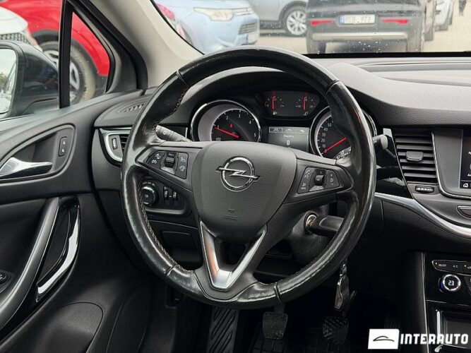 opel Astra 2021