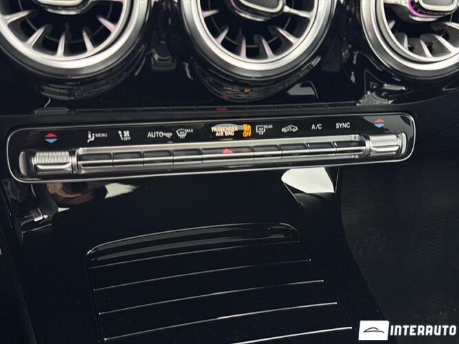 mercedes CLA 200 2024