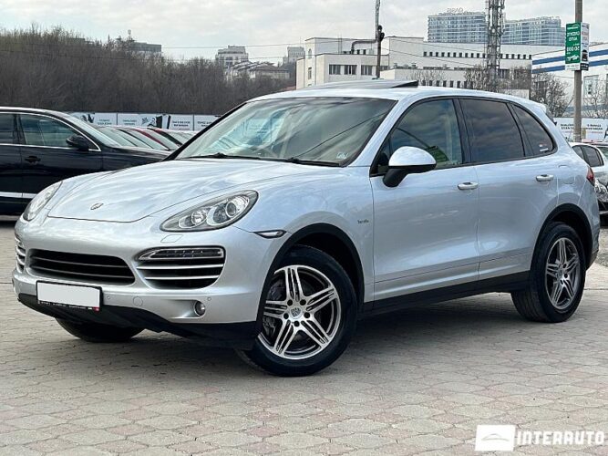 Porsche Cayenne 2011 doar la InterAuto