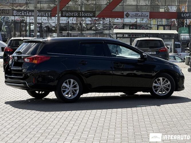 toyota Auris 2014
