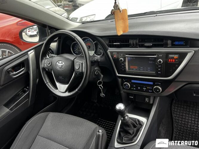 toyota Auris 2013