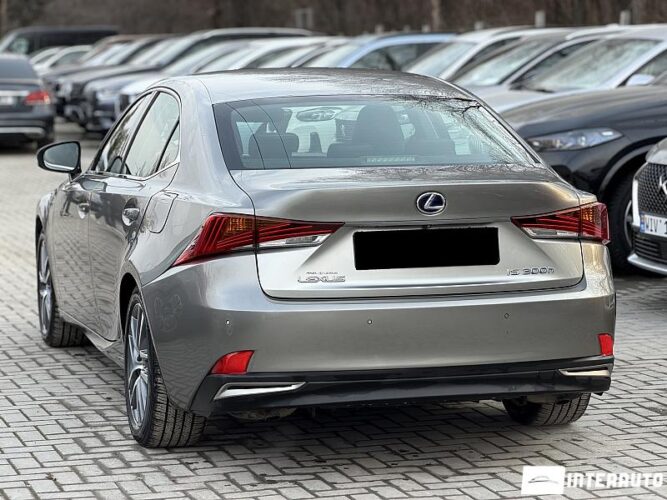 lexus IS 300h 2018