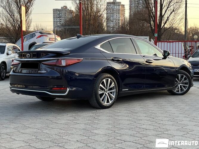 lexus ES 300h 2019